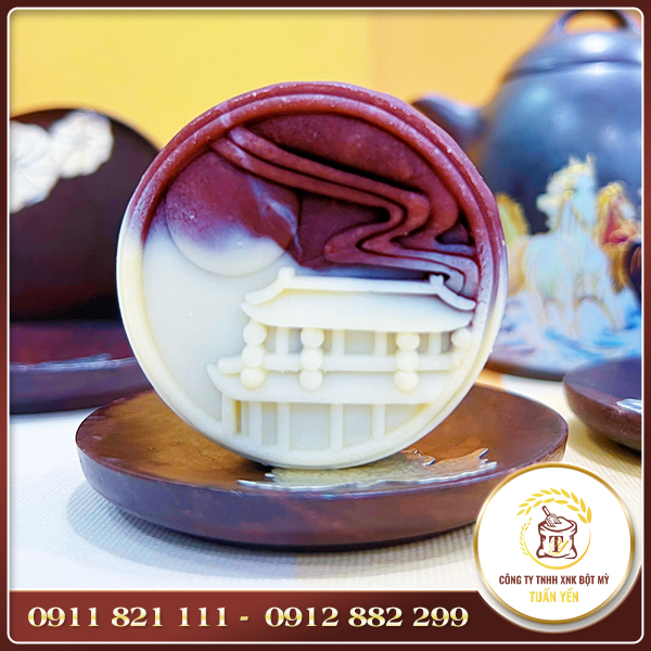 Bánh trung thu 2 màu trắng mận